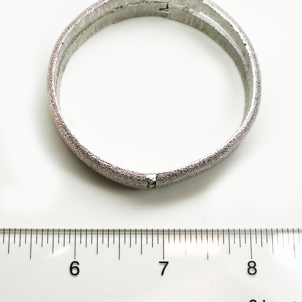 CROWN TRIFARI BRACELET *signed* Silver Plated - Picture 4 of 7